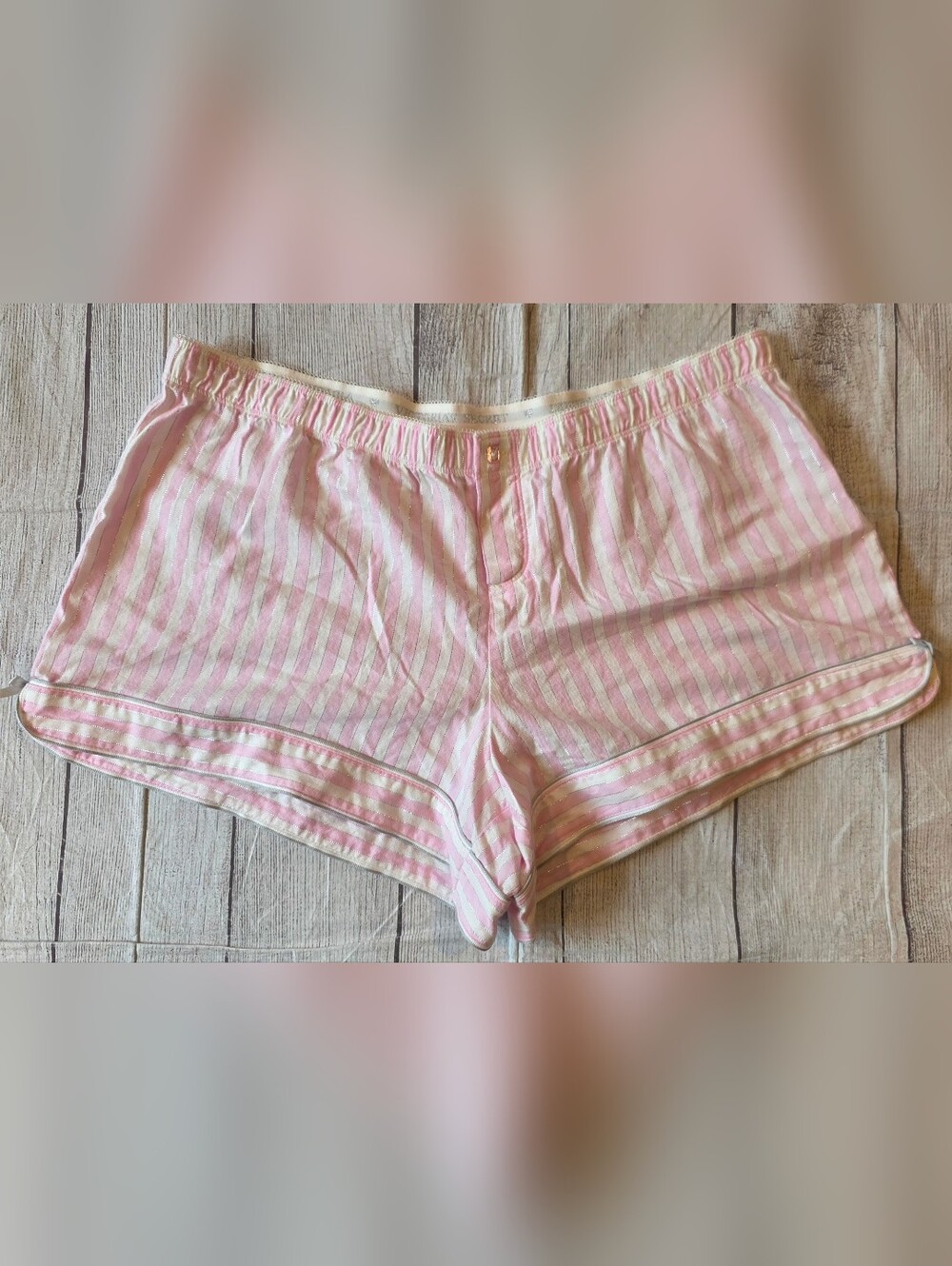 Victoria’s Secret Size Large Pajama Lounge Boxer Style Striped Shorts New w/ Tag
